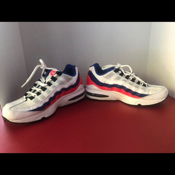 Nike Air Max - Picture 2 of 10